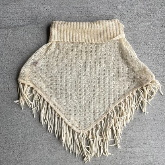 Y2K Cream Fringe Poncho – Mohair Blend Cozy Boho Knit Capelet - Picture 4 of 6